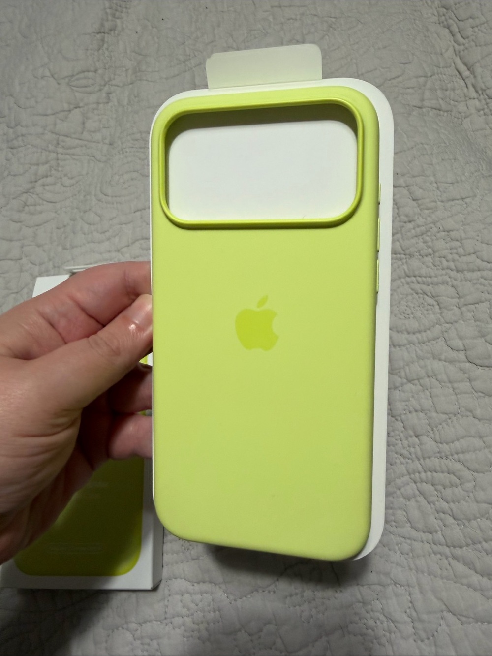 Apple iPhone 17 Pro Max Silicone Case in Neon Yellow - Picture 2 of 6